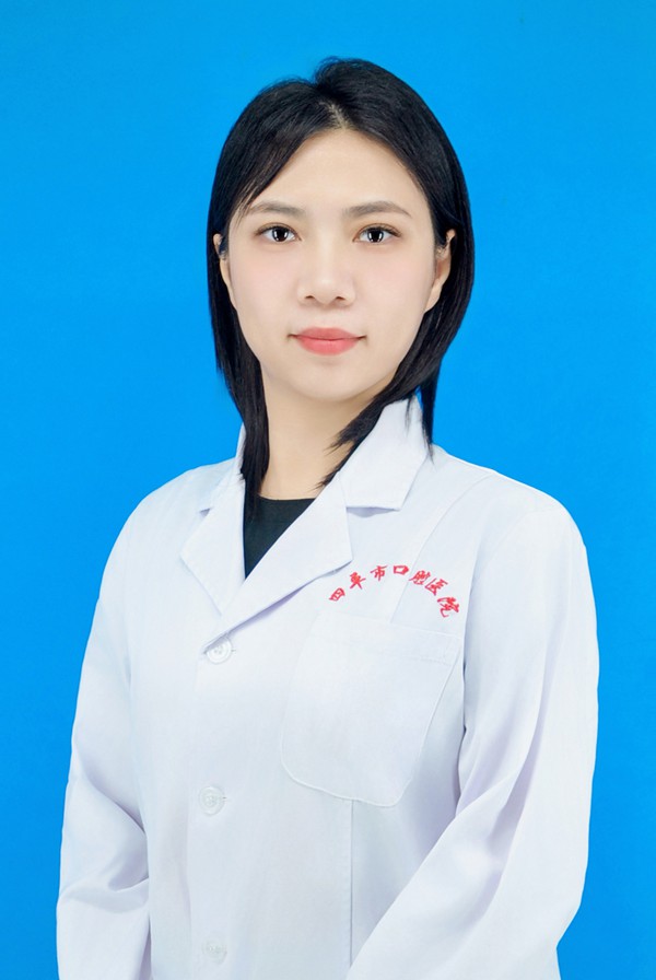 11.刘佳 主治医师.jpg