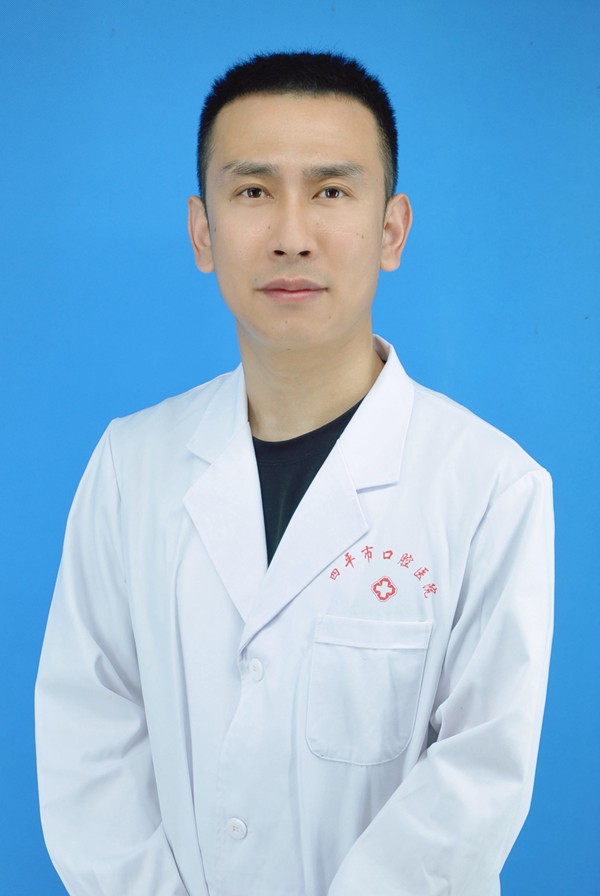 5.汪庆 主治医师.jpg